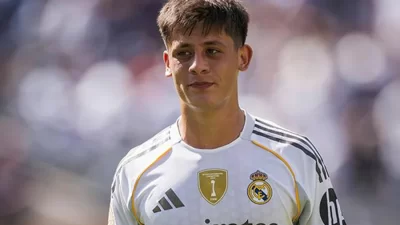 Real Madrid, Estadio Municipal de Anoeta Stadı’nda oynanan mücadelede, 10