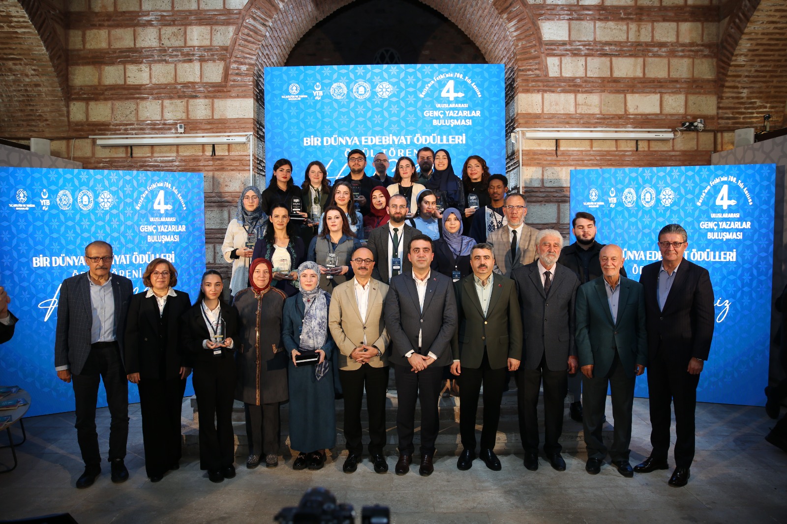 YTB Dünya Edebiyat Ödülleri’nde Gençler Buluştu 17 5 6