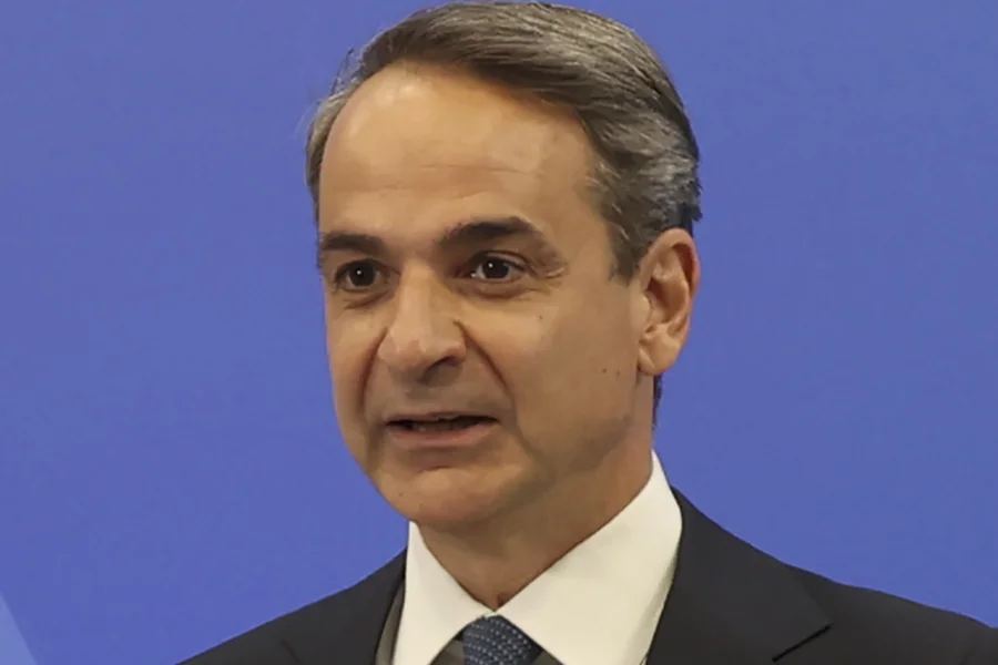 Yunanistan Başbakanı Miçotakis Koronavirüse Yakalandı Yunanistan Başbakanı Kiryakos Miçotakis’in koronavirüs testinin pozitif çıktığı açıklandı. Miçotakis’in