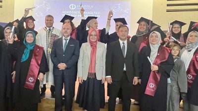 Anadolu Üniversitesi Almanya’da 38. Yıl Mezuniyet Töreni düzenledi Anadolu Üniversitesi Açıköğretim Fakültesi Batı Avrupa Programları, 38. yılını Almanya’nın