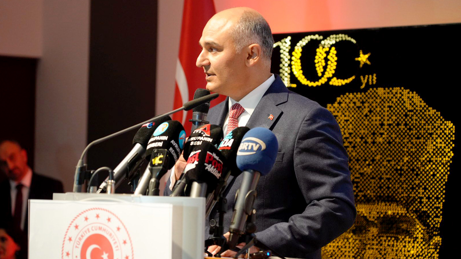 Essen Başkonsolosluğu’ndan Cumhuriyetin 102. yılına görkemli kutlama 7 essen cumhuriyet kutlama5