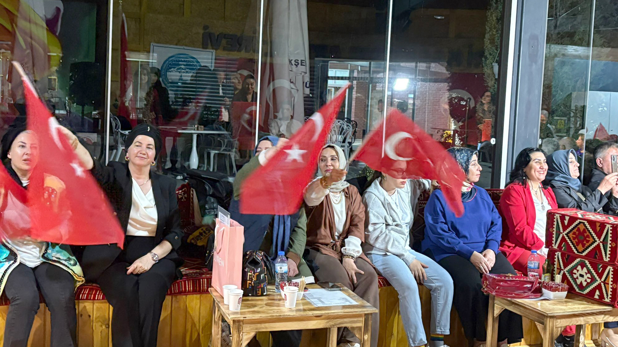 Cumhuriyet’in 102. Yılında AKİB’ten duygu dolu “Şühedaya Saygı Gecesi” 21 kayseri suheda anma1