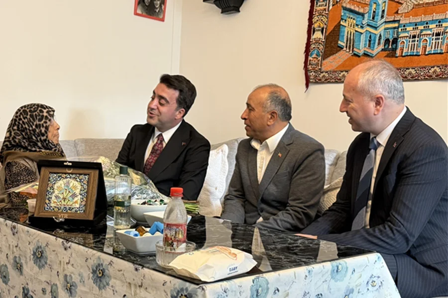 Yurtdışı Türkler ve Akraba Topluluklar (YTB) Başkanı Abdulhadi Turus, İsveç’e